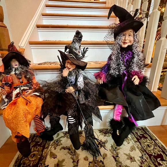 Gorgeous Witch for Halloween 👻 - Picture 7 of 7